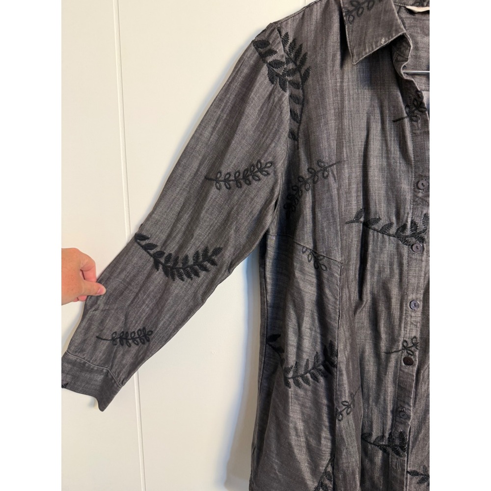Soft Surroundings Button Down PM Gray Embroidered Leaf Tencel Tunic 3CV85 - Picture 5 of 8